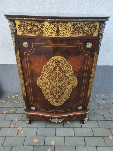 Halbschrank intarsiert